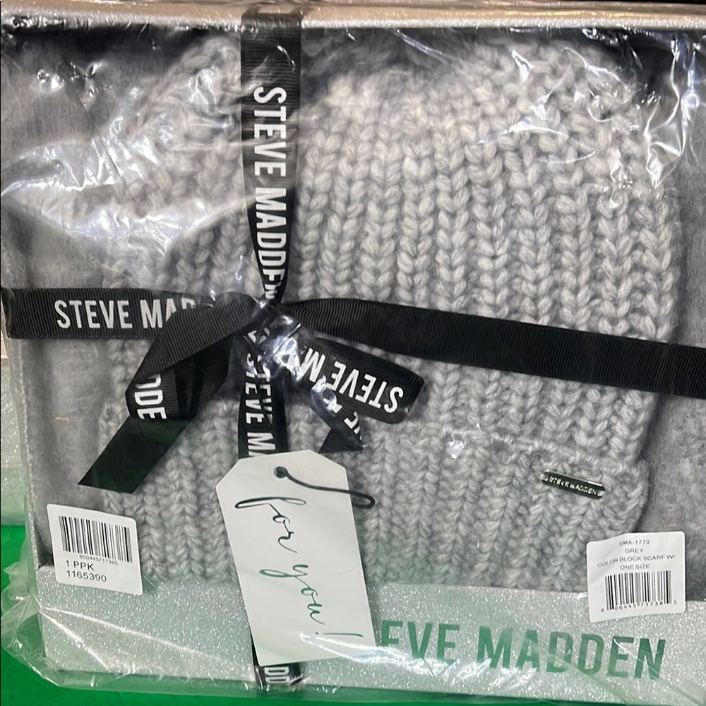 Steve Madden Light Gray Knit Set